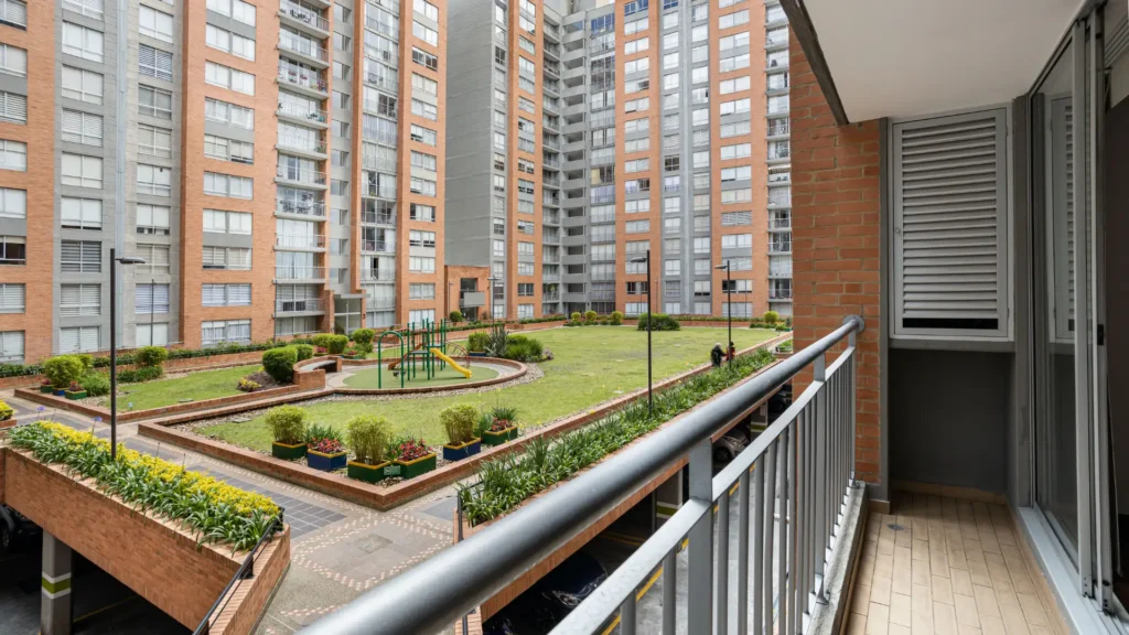 Why Professional Real Estate Agents Still Matter in the Digital Era